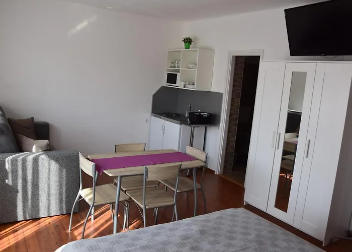 La Siesta Apartment *